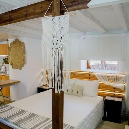 Yard- Family Retreat Apartment Corinth Ngoại thất bức ảnh